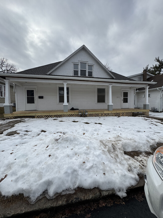 Photo - 2806 Felix St Townhome