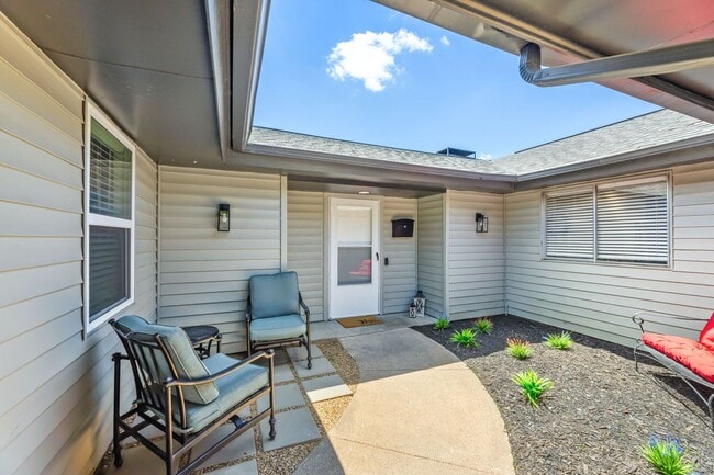 Photo - READY FOR MOVE IN NOW!