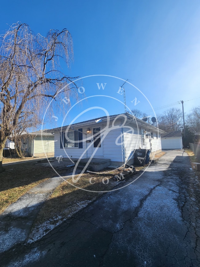 Photo - Adorable 3 bed 1 bath with spacious basement