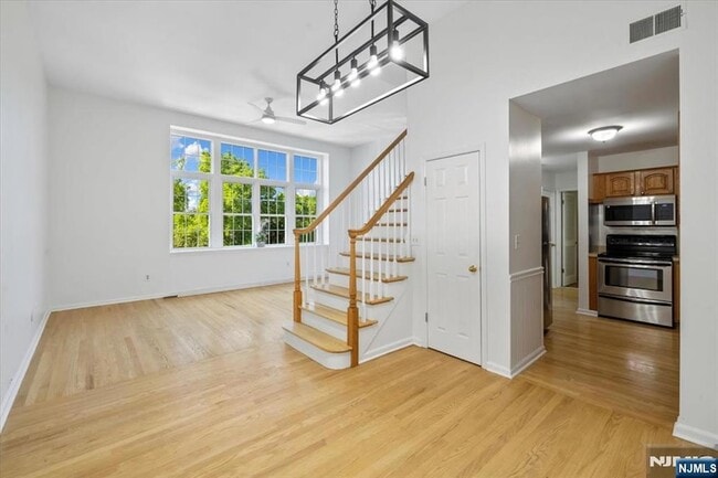 Photo - 32 Smith Ave Unit 2F