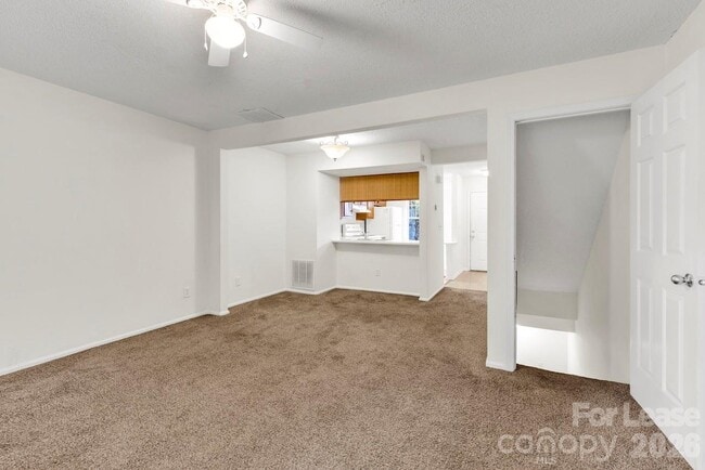 Photo - 630 Lex Dr
