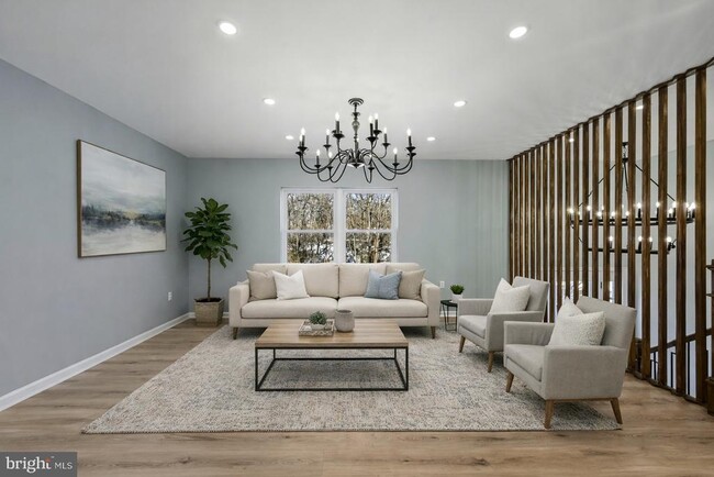 Photo - 110 Elaine Dr