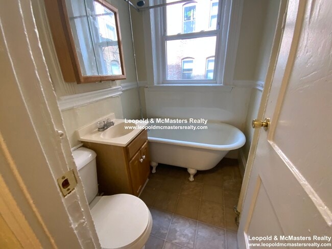 Photo - 12 Royce Rd Unit 12