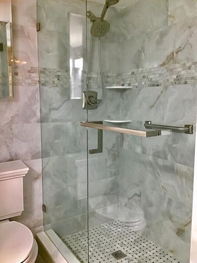 Photo - 1004 Newcastle A Unit 1004