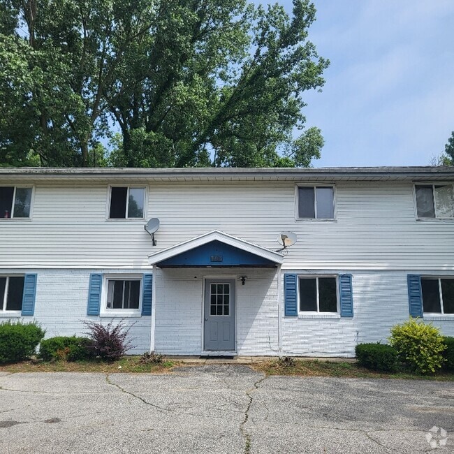 Building Photo - 1003 Colonial Dr Rental