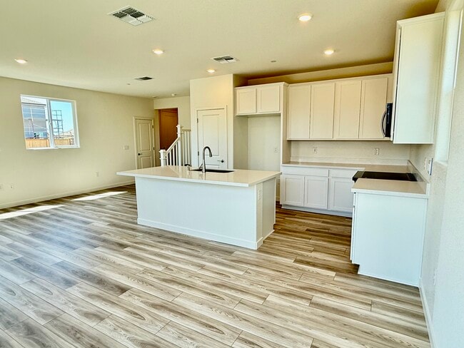 Photo - 1104 Ashera St