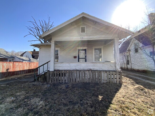 Building Photo - 619 Harmon St Rental