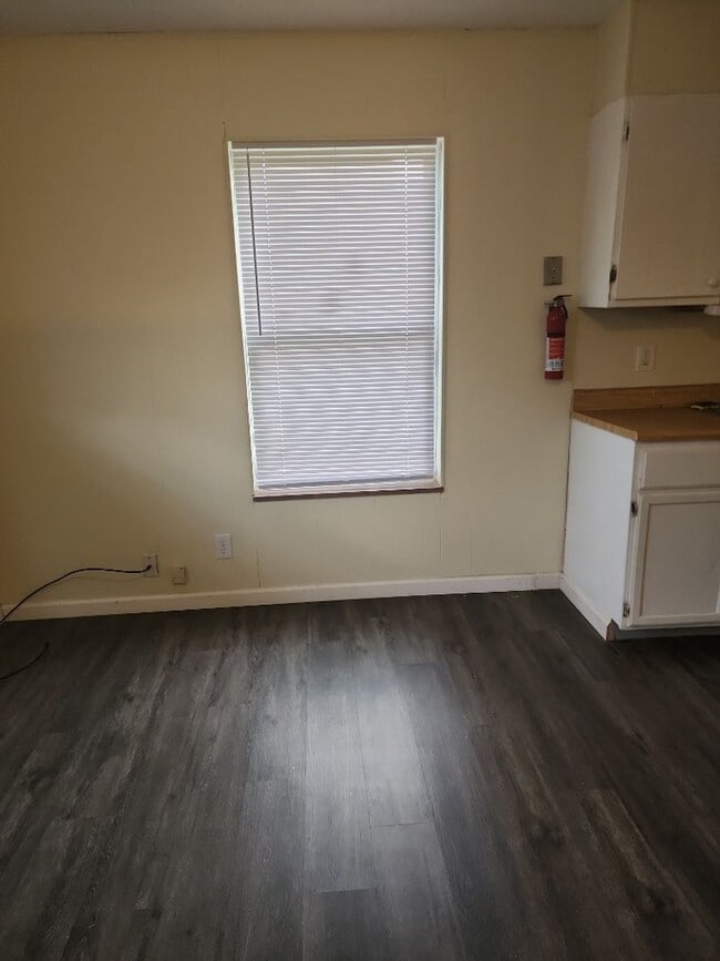 Photo - 1617 Jefferson St