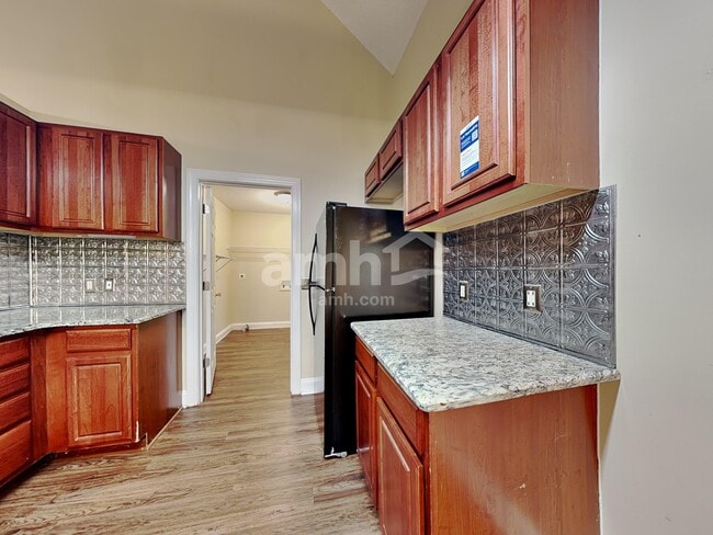 Photo - 1009 Loch Lomond Cir