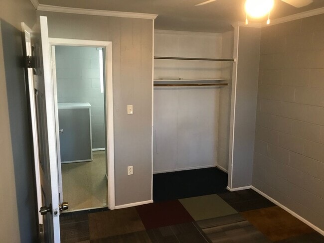 Photo - 203 Morton St