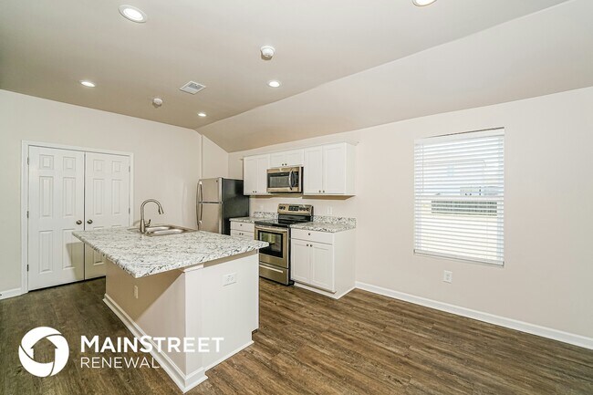 Photo - 160 Jonathan Dr