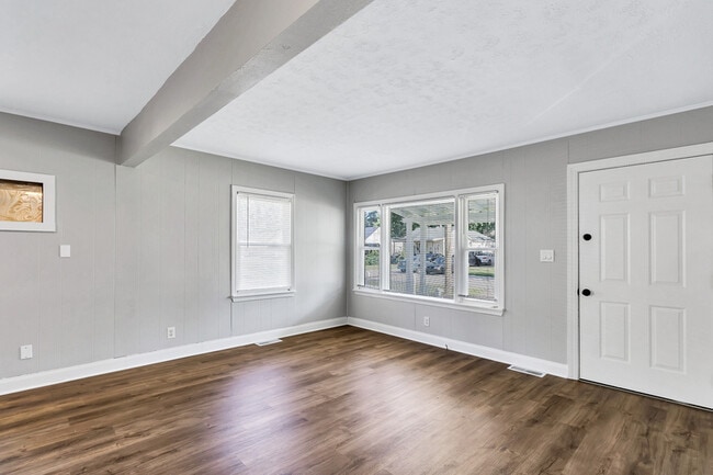 Photo - 325 Arbor Ave