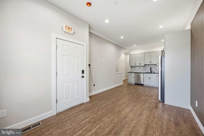 2816 Cecil B. Moore Ave