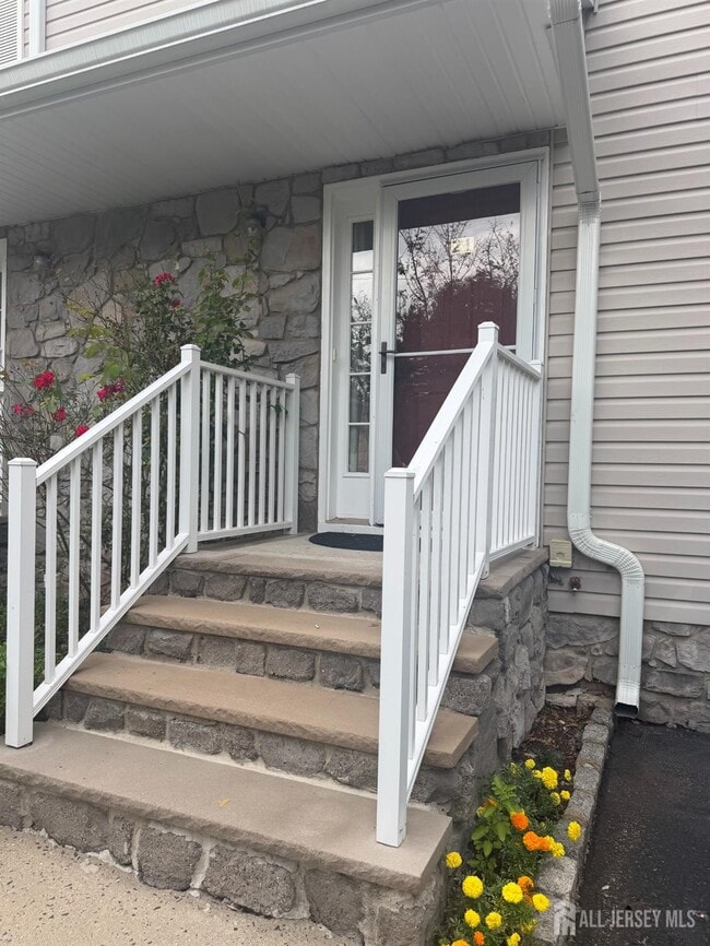 21 Hill Ct