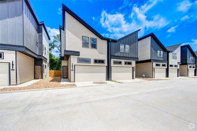 Building Photo - 13103 Wild Orchid Ln Rental