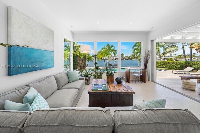 Photo - 365 N Shore Dr