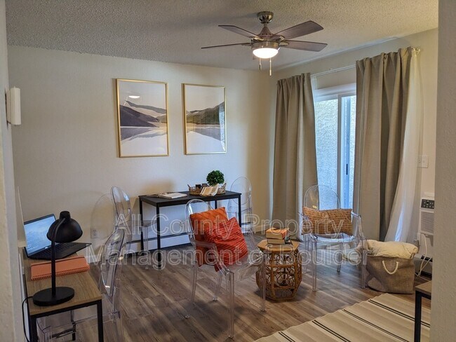 Photo - 3035 Oneal Pkwy Unit S11