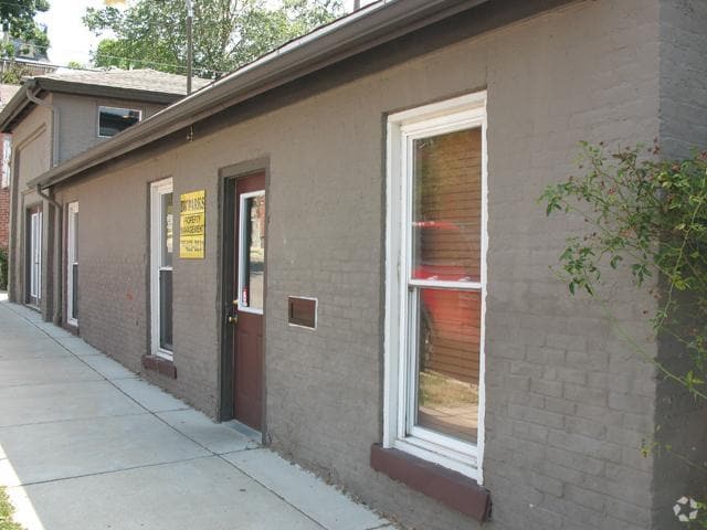 Leasing Office