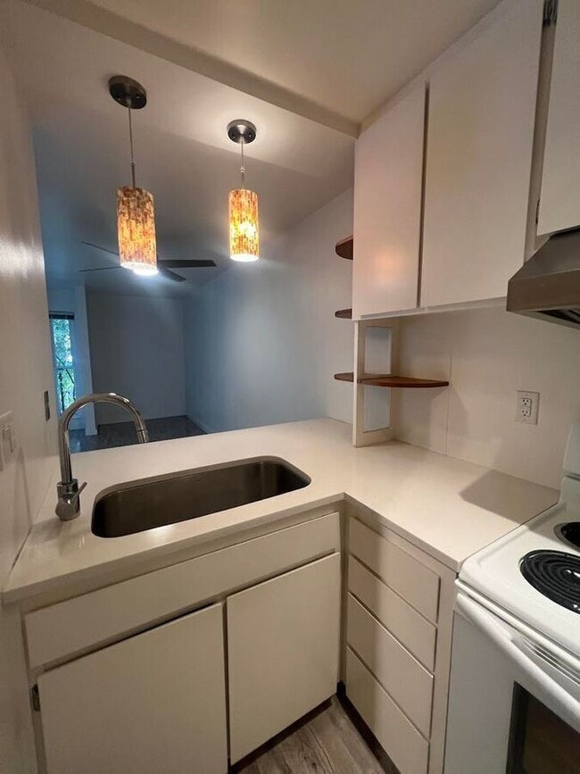 Photo - 2309 Blake St Unit 102