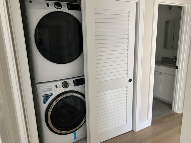 Photo - 281 Lamartine St Unit 2