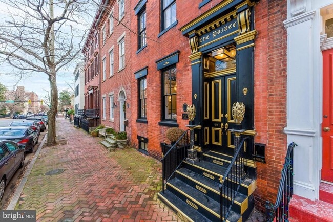 Building Photo - 810 Prince St