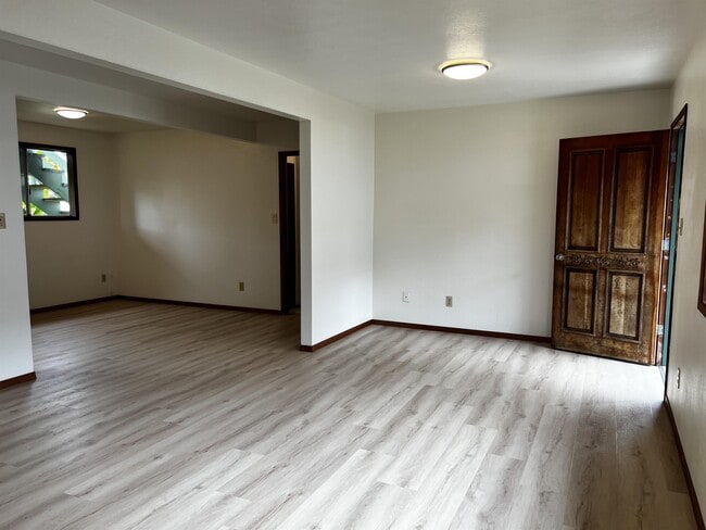 Photo - 25-209-209 Hana St