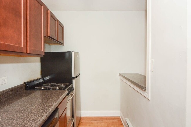 Photo - 826 W Cornelia Ave Unit 211