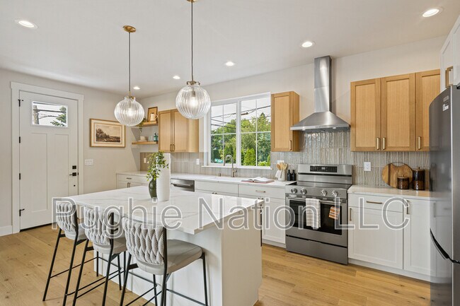 Photo - 4142 3rd Ave NW
