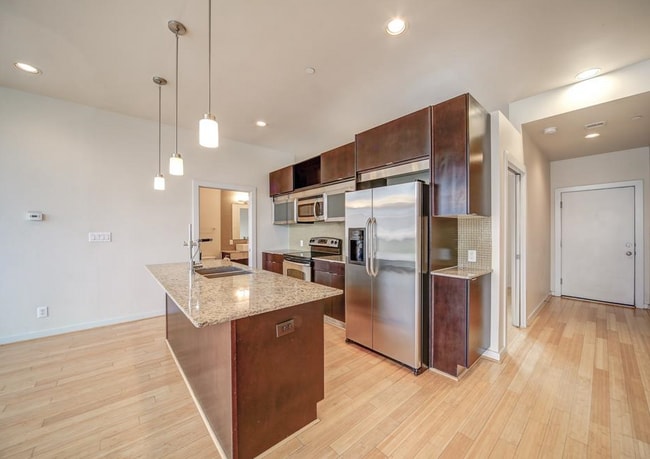 Photo - 1406 Columbus-183.91 Unit 183.91