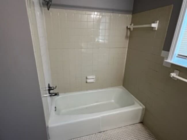 Photo - Available Now! PRICE REDUCE! MOVE IN SPECIAL $100 OFF FIRST MONTHS RENT!!