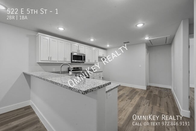 Photo - 522 E 5th St Unit 1