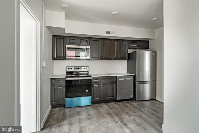 Building Photo - 324 Darby Rd Unit 1R