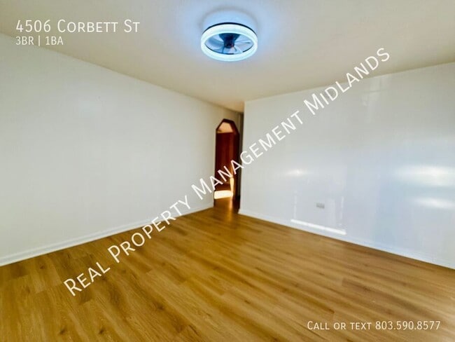 Photo - 4506 Corbett St