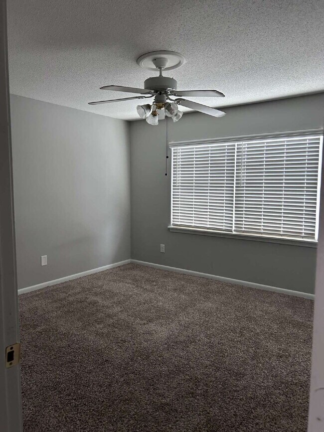 Photo - 4770 Champion Ct