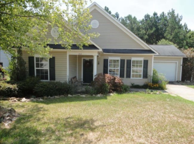 Building Photo - 212 Aderley Oak Loop