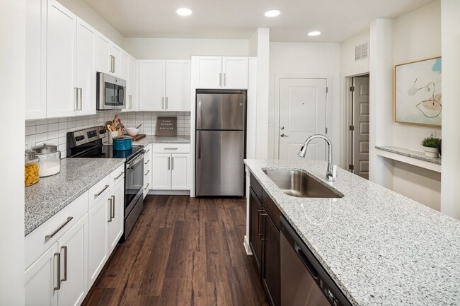 Station 75 Apartments at McDonough