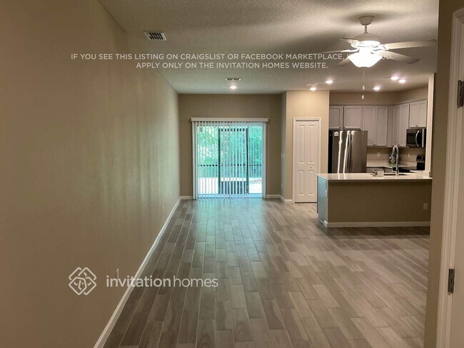 13287 Shore Grass Dr
