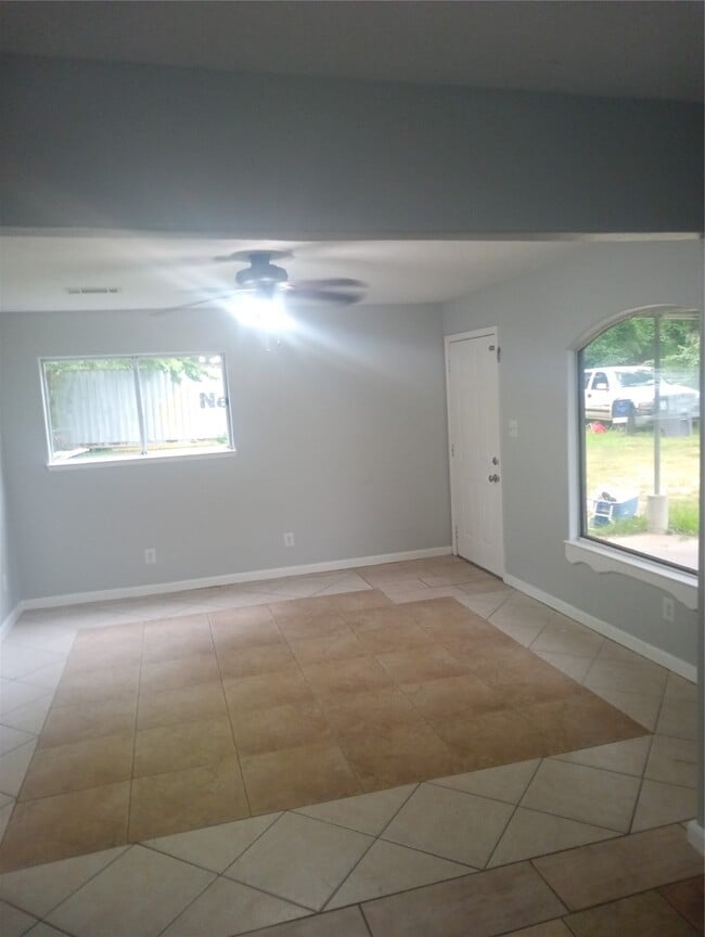 Photo - 24571 Cochran Dr Casa