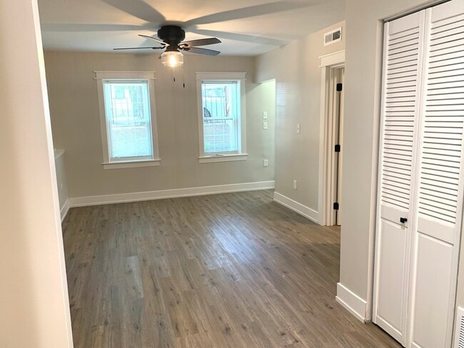 Photo - 1943 N Winchester Ave Unit Garden