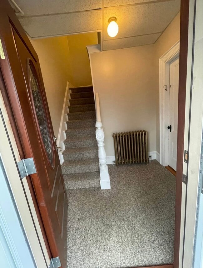 Photo - 187 Grove St Apartments Unit 1