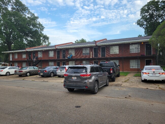 Photo - 904 Maple St Unit 7