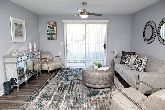 Crabtree Crossing Apartments and Townhomes