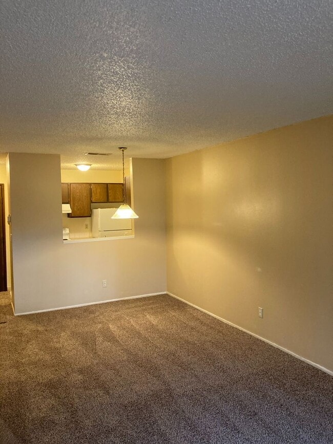 Photo - 1 bed 1 bath condo with seasonal outdoor pool available now!! Unit 1