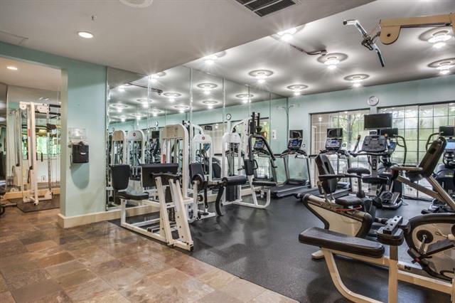 Photo - 3225 Turtle Creek Blvd Blvd Unidad 1212