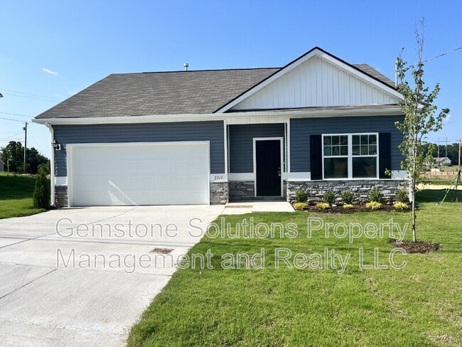 Building Photo - 2213 Zeva Cir