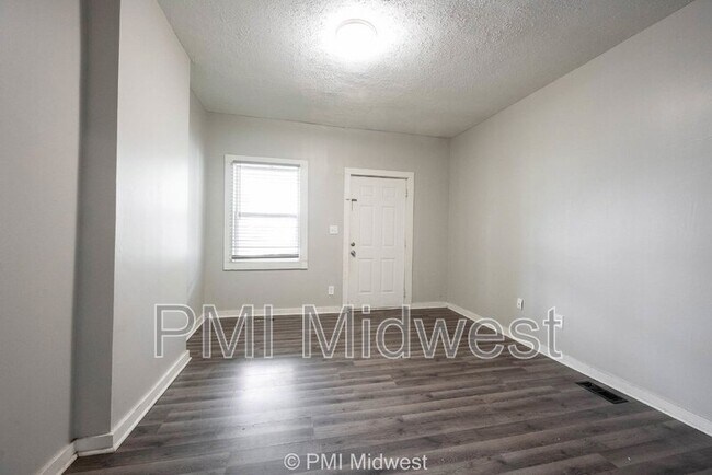 Photo - 1362 S Sheffield Ave