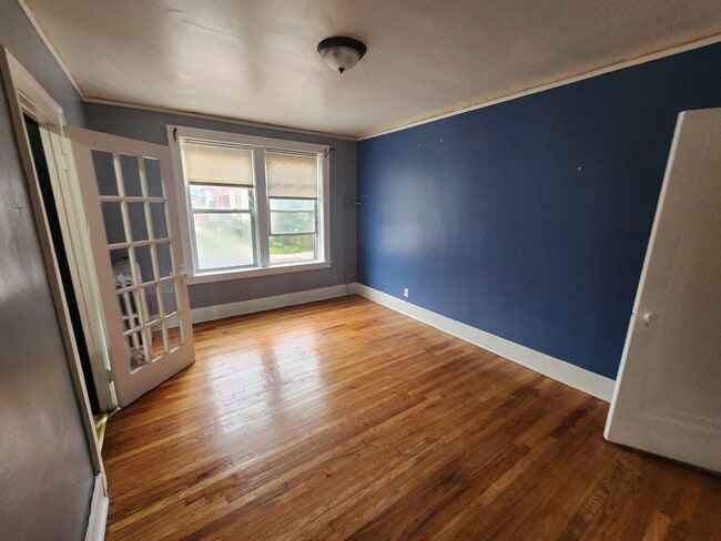 Photo - The Rochelle aka Fourth Willis