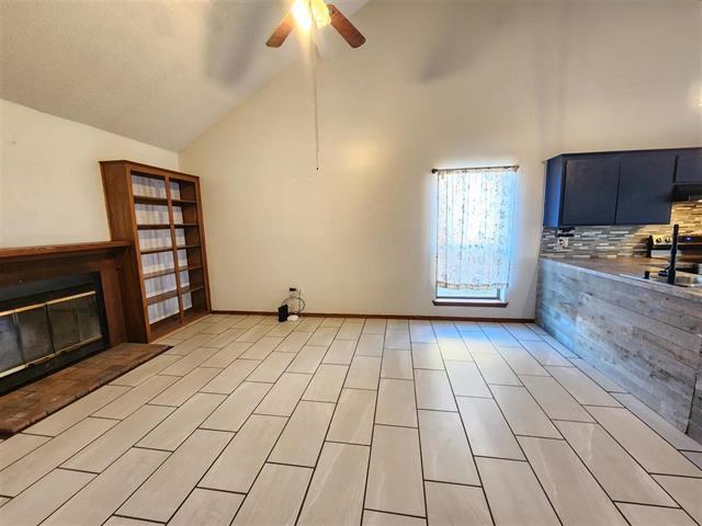 Photo - 4910 SE Mills Ave