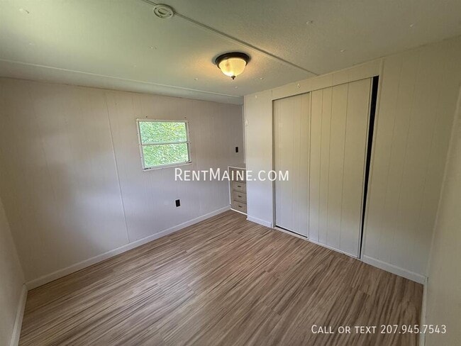 Photo - 715 College Ave