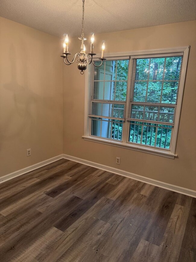 Photo - Immaculate 2 BR condo convenient to loop and I-40